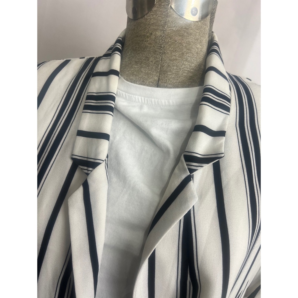 Endless Love Womens Striped Open Front Blazer Black White Ruched 3/4 Sleeve L - Picture 3 of 10